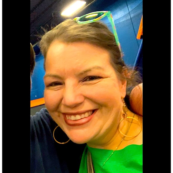 Meet your Posher, Erica - Picture 1 of 1